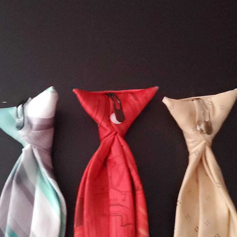 Set of 👔 ties